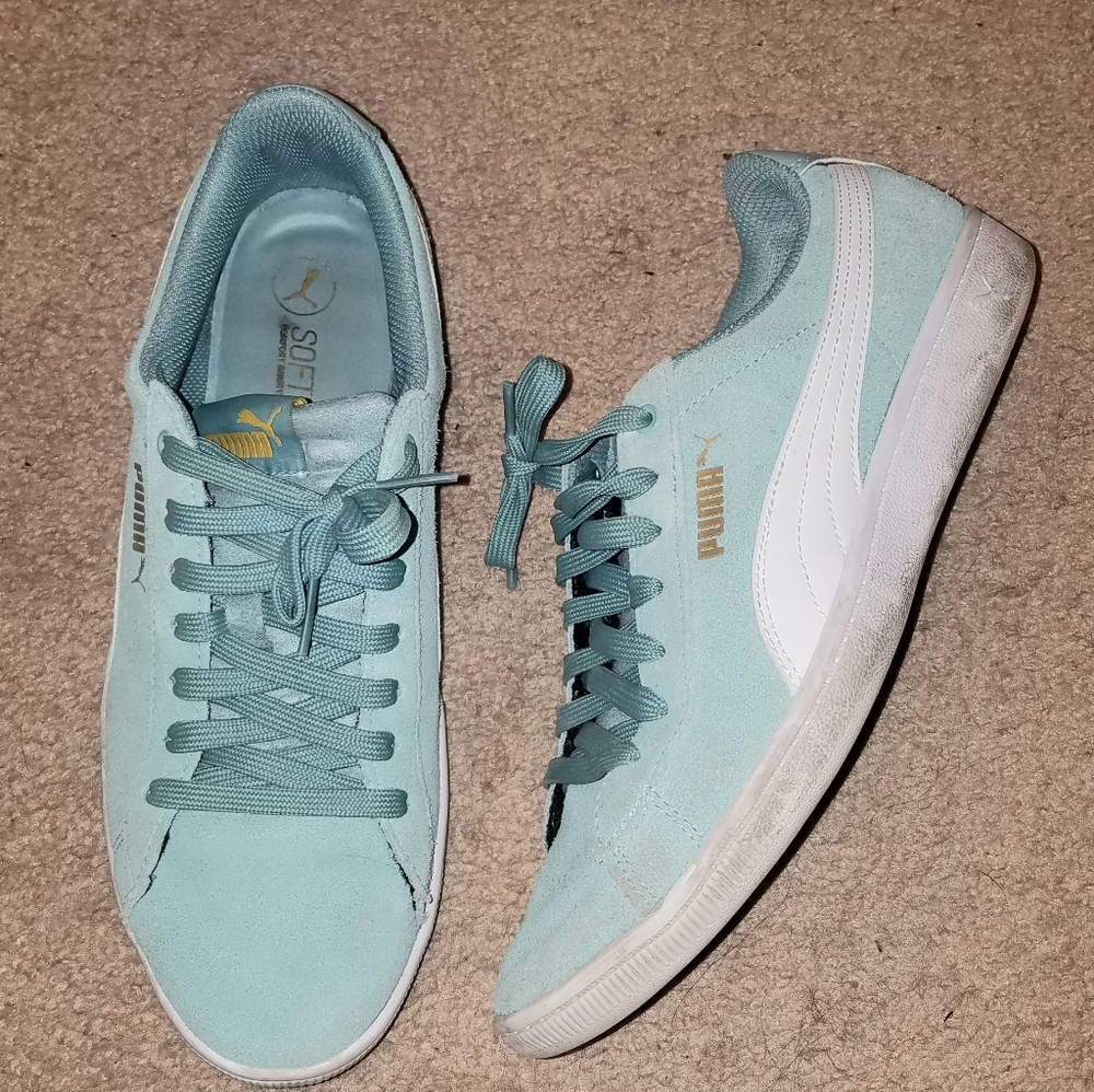 💙PUMA Vikky Suede Sneakers💙